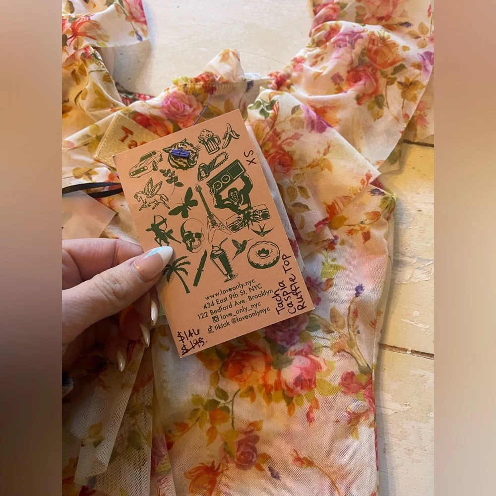 Tach NWT CASPIA FLORAL Ruffle Top Womens Size XS retails $186 - Picture 6 of 8